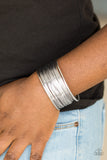 Paparazzi Wire Warrior - Gold