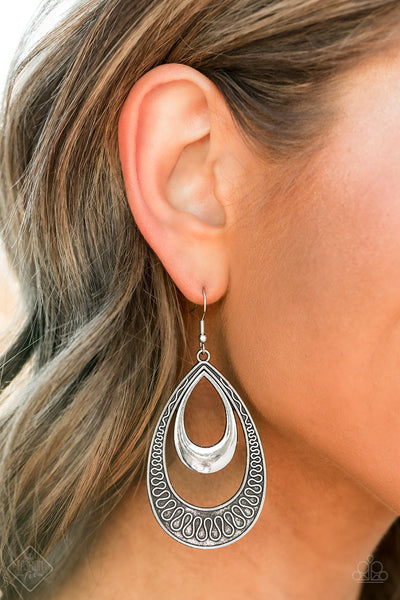 Paparazzi Sahara Sublime - Silver Earrings