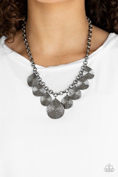 Paparazzi Texture Storm - Black